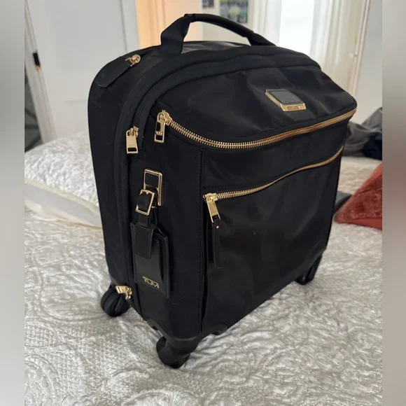 Tumi Voyager Oxford Compact Carry-on. BLACK. Used 5 times like new - Picture 2 of 9